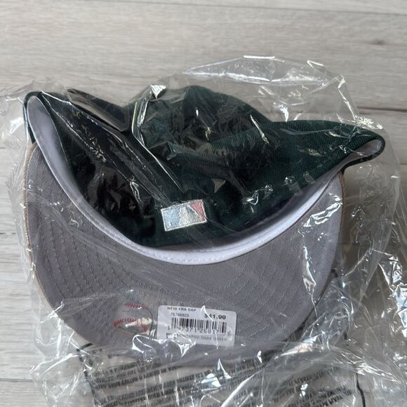NEW ERA Montreal Expos Blush 59FIFTY Fitted Hat green size 7 1/8 NWT in pkg - Picture 3 of 4